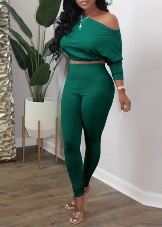 Maejoy Sexy Slant Shoulder Casual Two Piece Fitted Set (Green) SE018